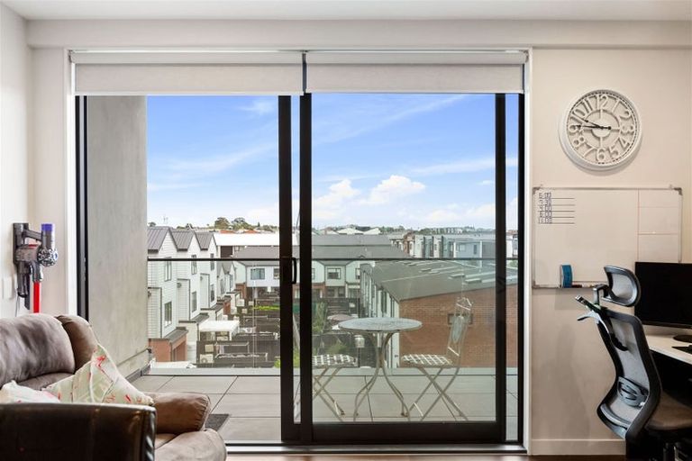 Photo of property in 210/57 Mapou Road, Hobsonville, Auckland, 0616