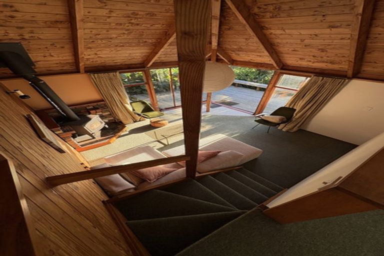 Photo of property in 15 Domain Crescent, Muriwai, Waimauku, 0881