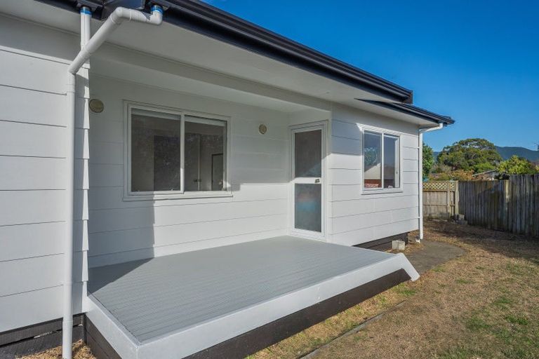 Photo of property in 4 Ross Grove, Paraparaumu, 5032
