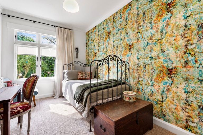 Photo of property in 14 Corry Avenue, Bluff Hill, Napier, 4110