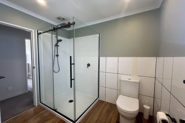 Photo of property in 29 Kiriwai Road, Paremata, Porirua, 5024