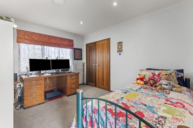Photo of property in 117 Ruapehu Drive, Fitzherbert, Palmerston North, 4410