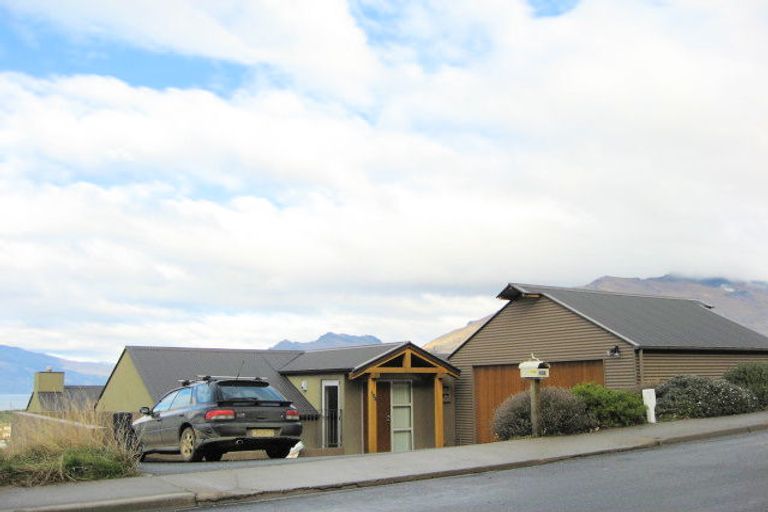 Photo of property in 102 Hensman Road, Queenstown, 9300