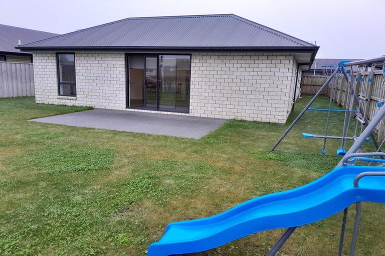 Photo of property in 3 Witte Street, Woodend, 7610