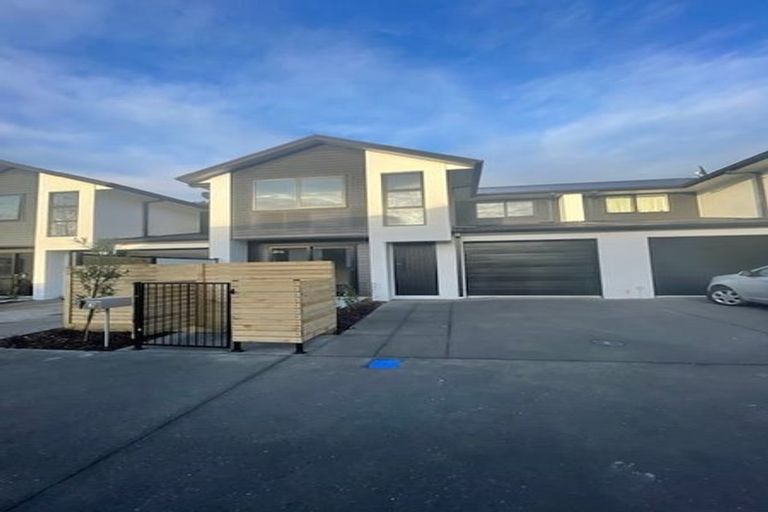 Photo of property in 62 Martingale Drive, Whitby, Porirua, 5024