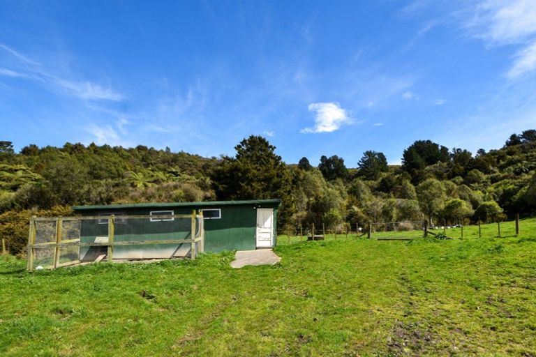 Photo of property in 71 Hoeke Road, Carrington, Carterton, 5791