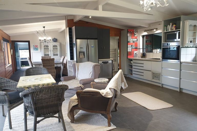 Photo of property in 15 Puriri Place, Tuateawa, Coromandel, 3583