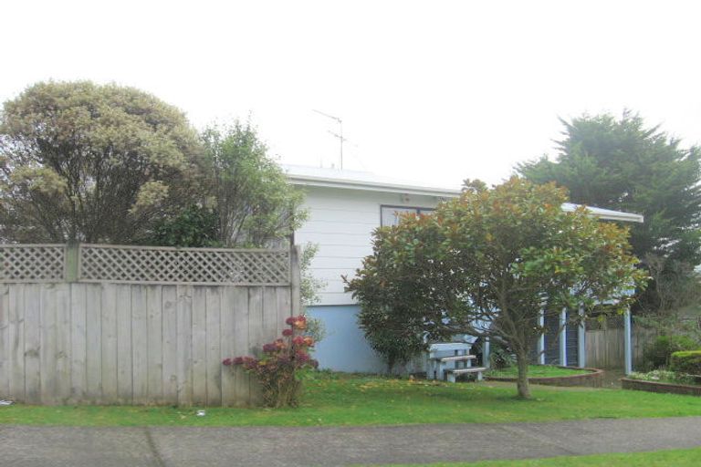 Photo of property in 209 Staithes Drive South, Whitby, Porirua, 5024