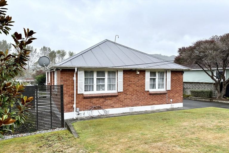 Photo of property in 179 Waddington Drive, Naenae, Lower Hutt, 5011