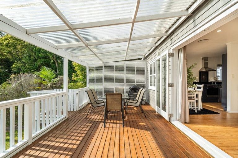 Photo of property in 19 Lanigan Street, Birkdale, Auckland, 0626