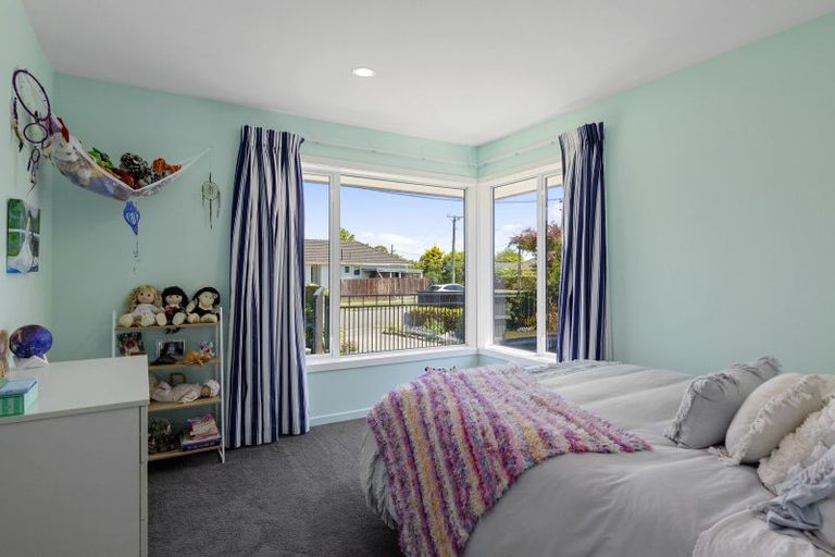 Photo of property in 26 Radbrook Street, Avonhead, Christchurch, 8042