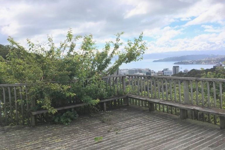 Photo of property in 60 Orangi Kaupapa Road, Northland, Wellington, 6012