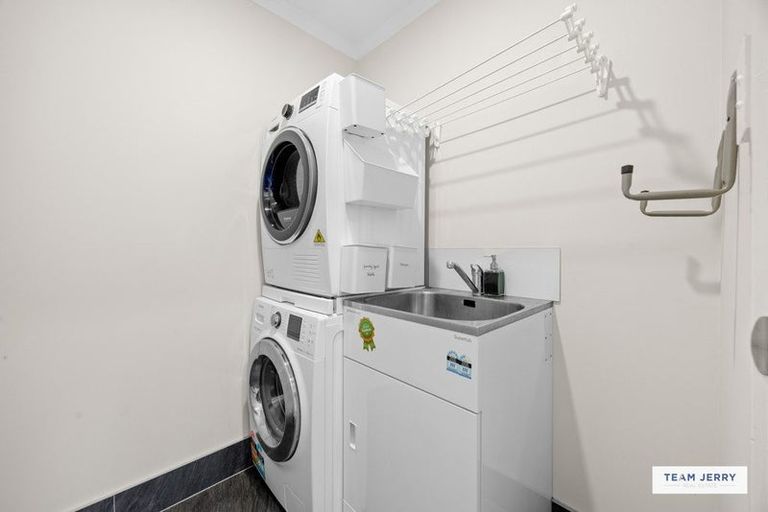 Photo of property in 35 Arrowsmith Drive, Flat Bush, Auckland, 2019