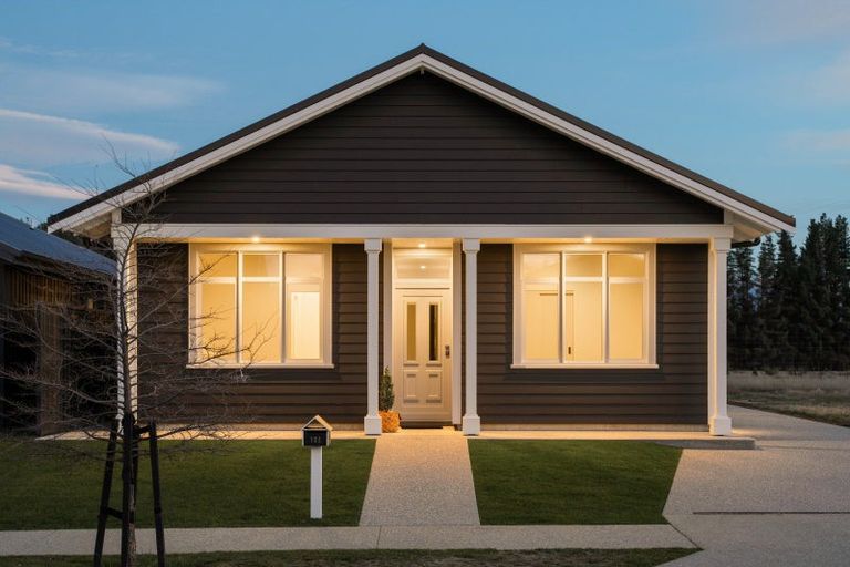 Photo of property in 105 Burdon Loop, Lake Hawea, 9382