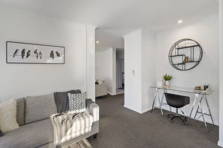 Photo of property in 58 Edgeview Crescent, Fitzroy, Hamilton, 3206