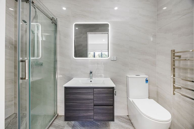 Photo of property in 1a Bennett Road, Pakuranga, Auckland, 2010