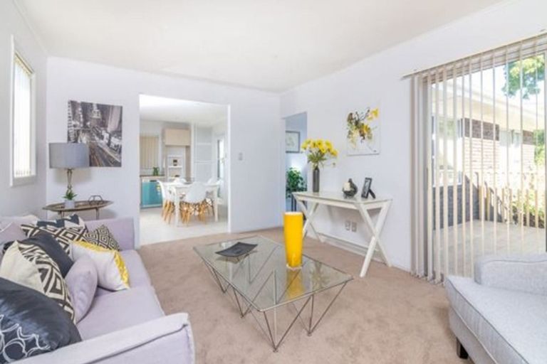 Photo of property in 139 Henderson Valley Road, Henderson, Auckland, 0612