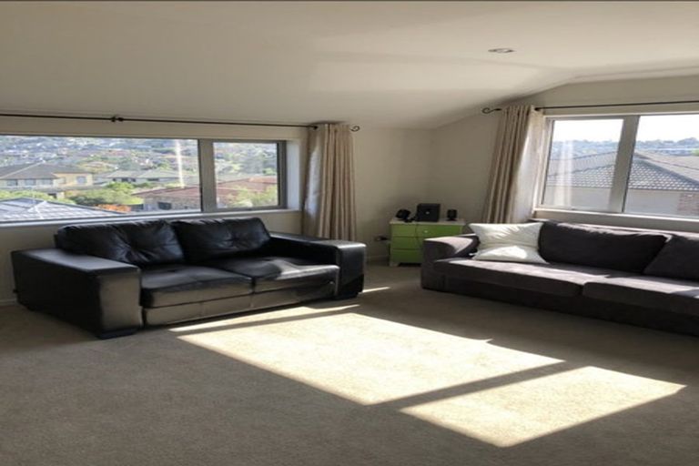 Photo of property in 41 Nimstedt Avenue, Oteha, Auckland, 0632