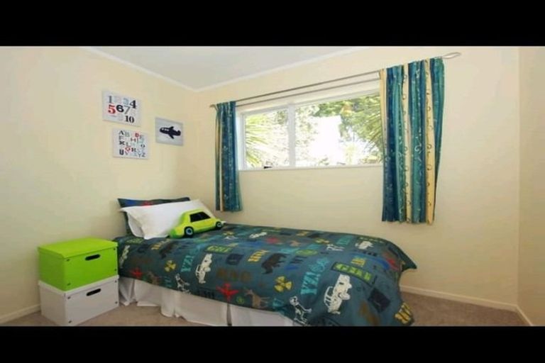 Photo of property in 89 Woodglen Road, Glen Eden, Auckland, 0602