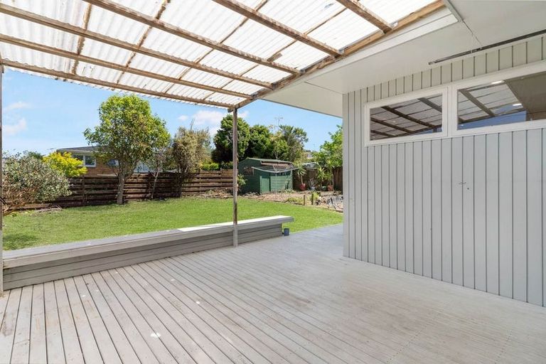 Photo of property in 15 Pooley Street, Pakuranga Heights, Auckland, 2010