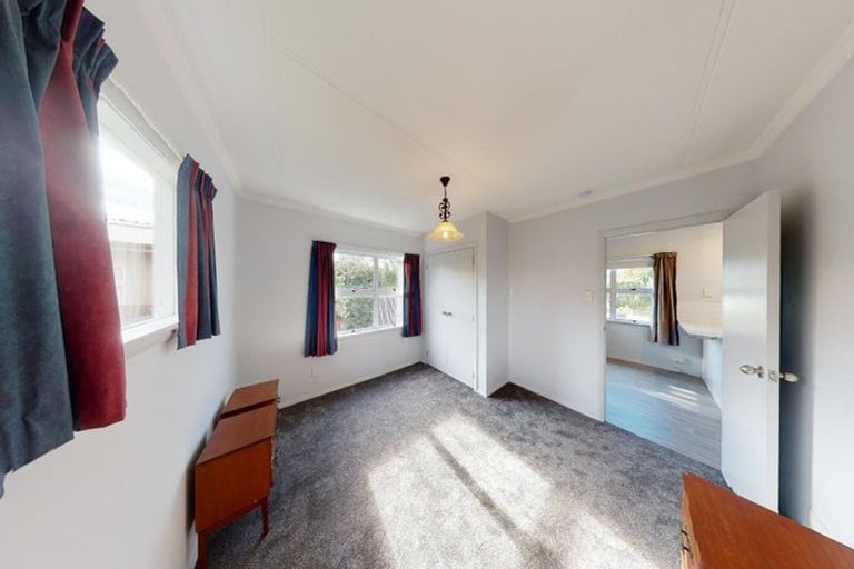Photo of property in 1 Cremorne Avenue, Hokowhitu, Palmerston North, 4410