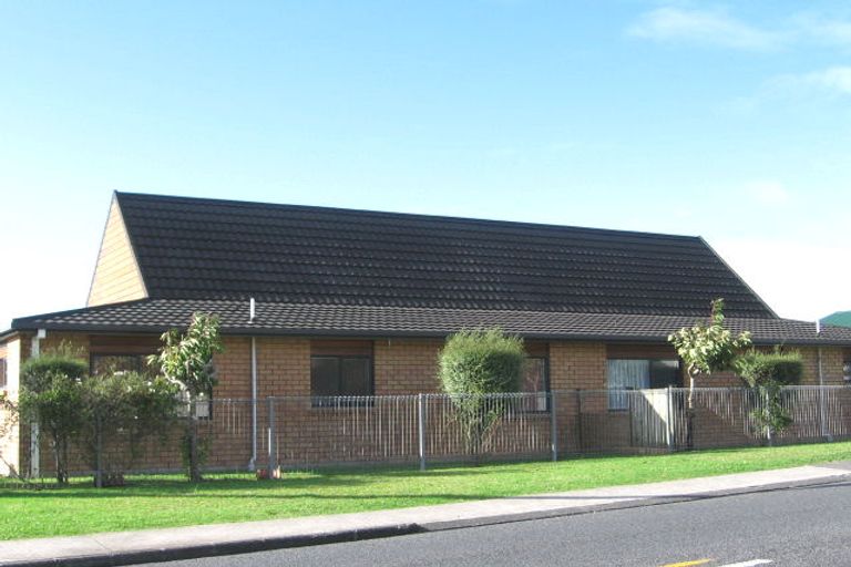 Photo of property in 11/56 Larnoch Road, Henderson, Auckland, 0610