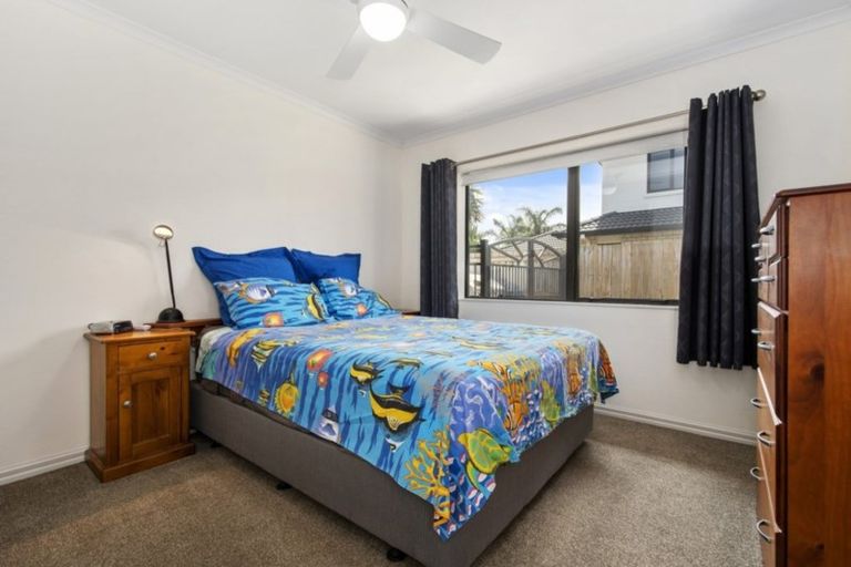 Photo of property in 104 Gravatt Road, Papamoa Beach, Papamoa, 3118