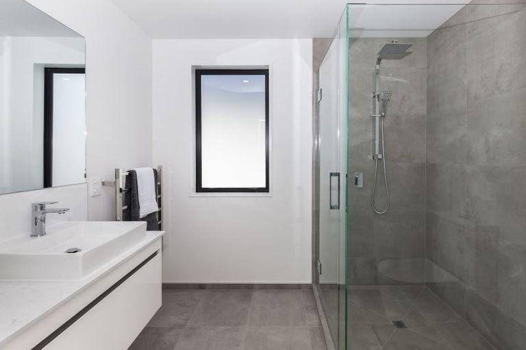 Photo of property in 2/196 Peterborough Street, Christchurch Central, Christchurch, 8013