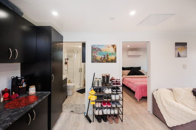 Photo of property in 8 Flint Street, Milson, Palmerston North, 4414