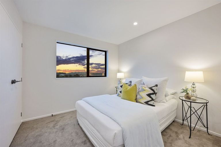 Photo of property in 4 Whale Bay Rise, Gulf Harbour, 0930