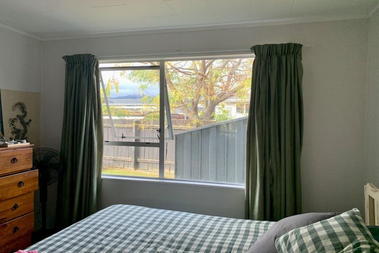Photo of property in 50b Hartford Crescent, Totara Park, Upper Hutt, 5018