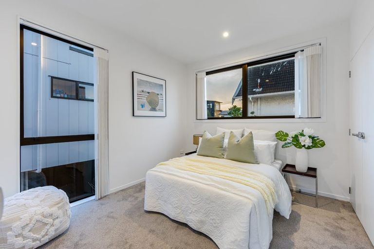 Photo of property in 4/258 Lake Road, Hauraki, Auckland, 0622