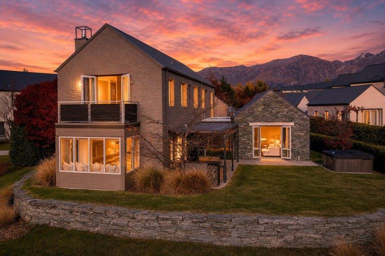 Photo of property in Millbrook Resort, 22 Ayrburn Ridge, Arrowtown, 9371