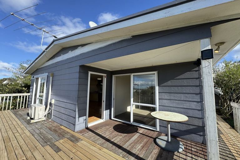 Photo of property in 26 Weldene Avenue, Glenfield, Auckland, 0629