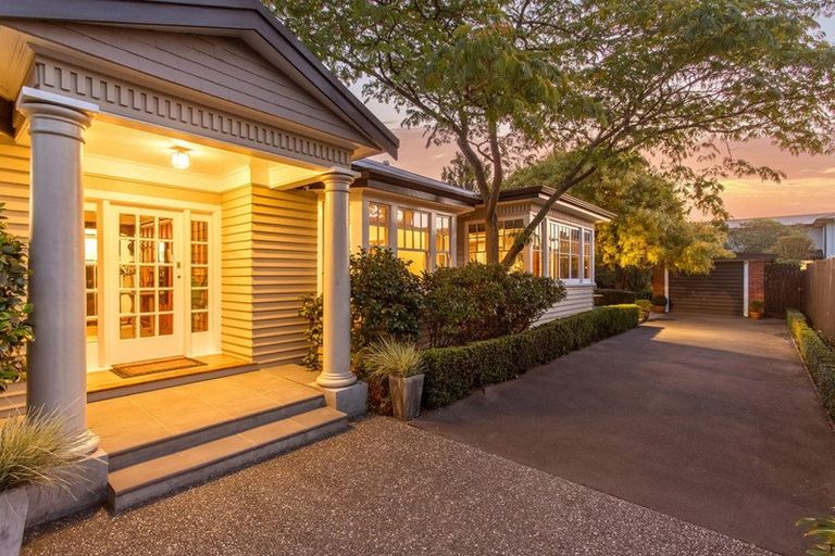 Photo of property in 13 Harakeke Street, Riccarton, Christchurch, 8011