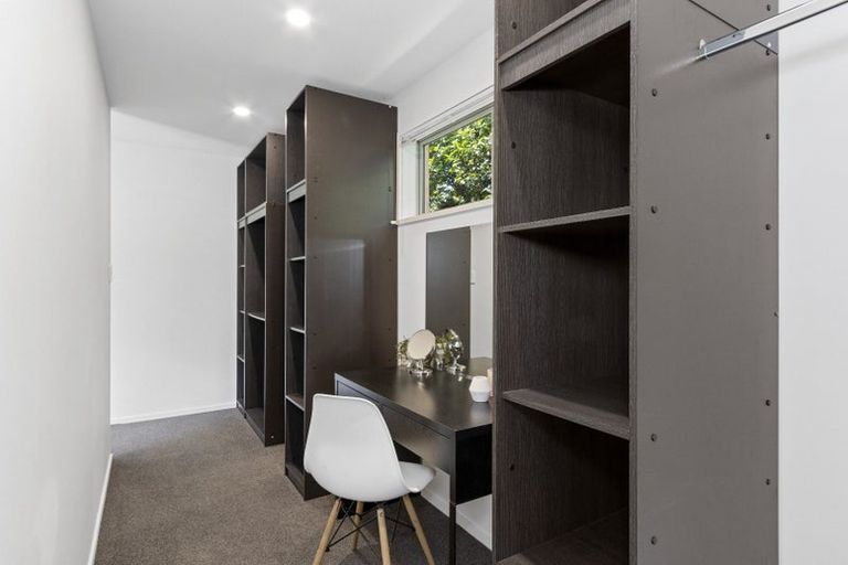 Photo of property in 1e Thorrington Lane, Cashmere, Christchurch, 8022