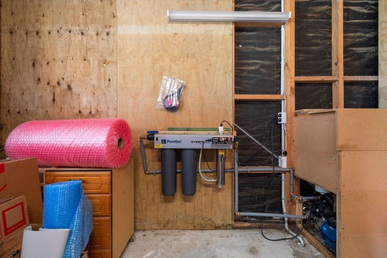 Photo of property in 75 Kahuterawa Road, Linton, Palmerston North, 4472