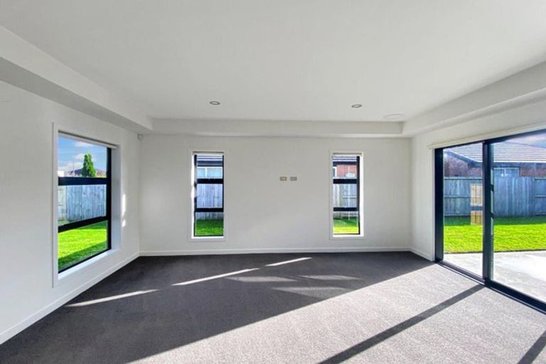 Photo of property in 16 Helen June Avenue, Flagstaff, Hamilton, 3210