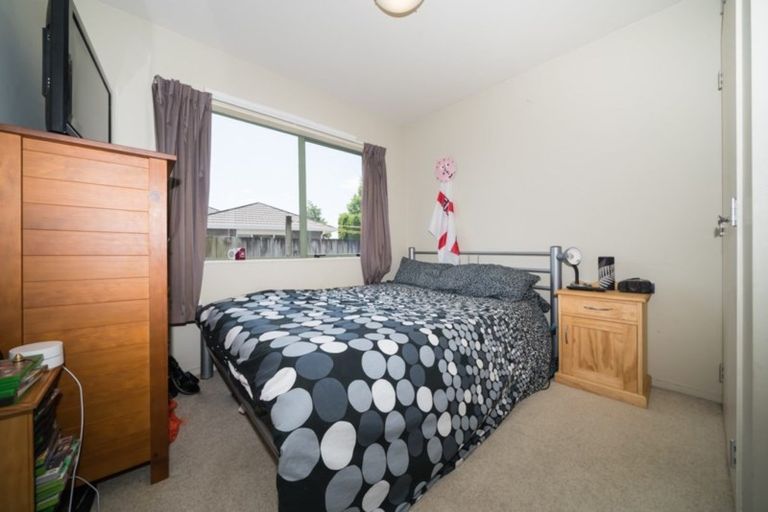 Photo of property in 5 Abby Road, Fitzherbert, Palmerston North, 4410