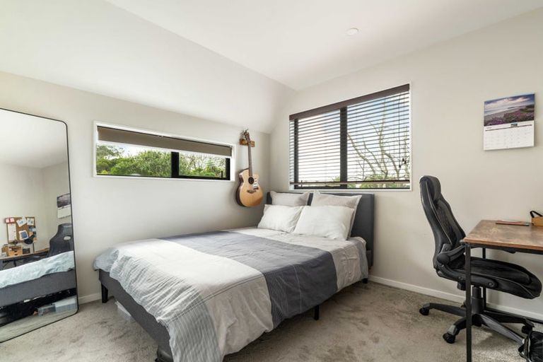 Photo of property in 13f Purata Place, Mangere Bridge, Auckland, 2022