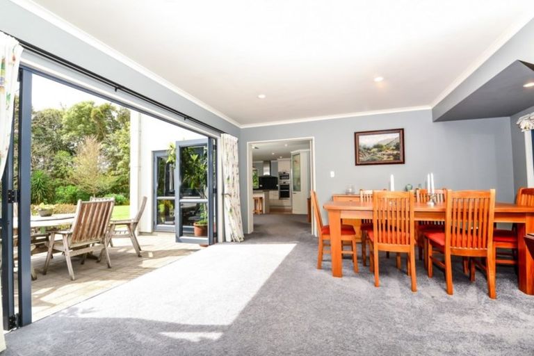 Photo of property in 37 Montrose Crescent, Huntington, Hamilton, 3210