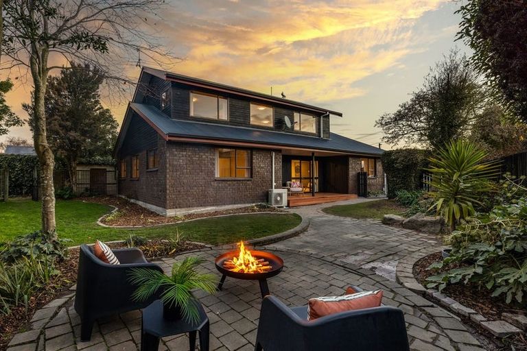 Photo of property in 33 Erin Crescent, Mairehau, Christchurch, 8013