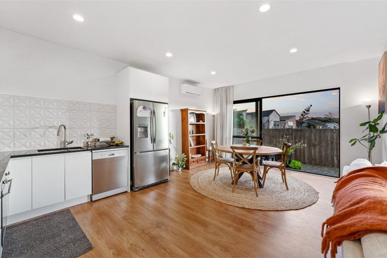 Photo of property in 120 Waekahu Road, Westgate, Auckland, 0814