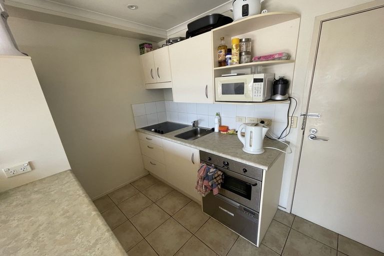 Photo of property in 3d/18 Ronwood Avenue, Manukau, Auckland, 2104