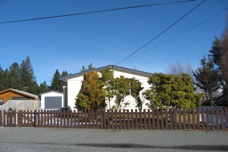 Photo of property in 30 Omahau Crescent, Twizel, 7901