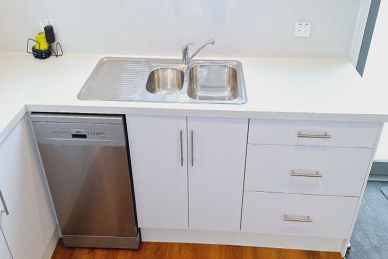 Photo of property in 1/33 Somerset Crescent, Spreydon, Christchurch, 8024