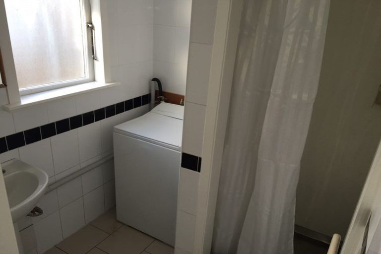 Photo of property in 55 Endeavour Street, Lyall Bay, Wellington, 6022