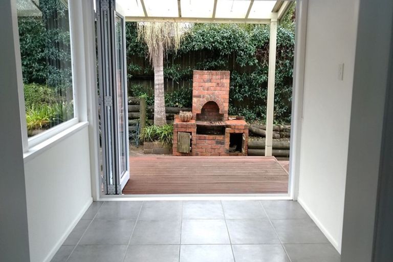 Photo of property in 19 Orion Place, Hillcrest, Auckland, 0627