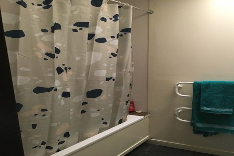 Photo of property in 4/107 Holly Road, St Albans, Christchurch, 8014