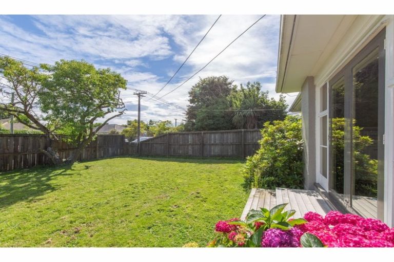 Photo of property in 19 Moreland Avenue, Papanui, Christchurch, 8053